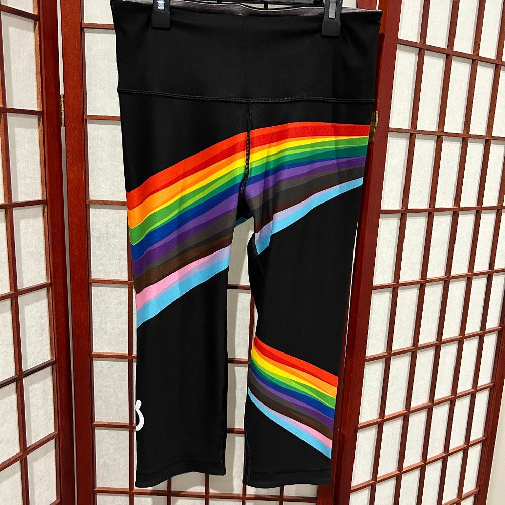NWT - Peloton PRIDE leggings - XL